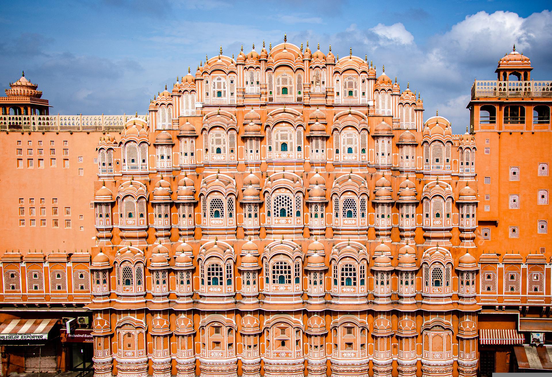 hawa-mahal-g7cda9d54e_1920